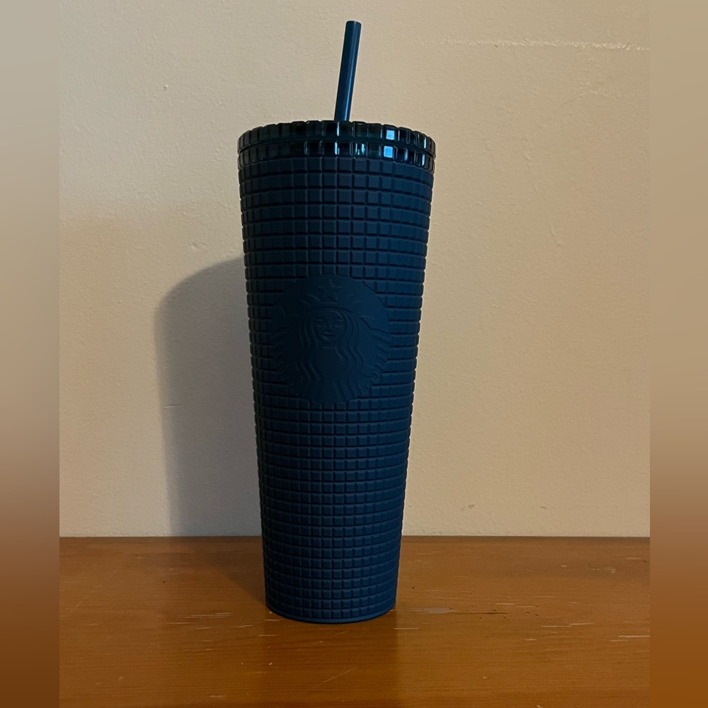 NEW Starbucks Dark Green Matte Studded Tumbler Venti 24 Ounces Coffee Tea